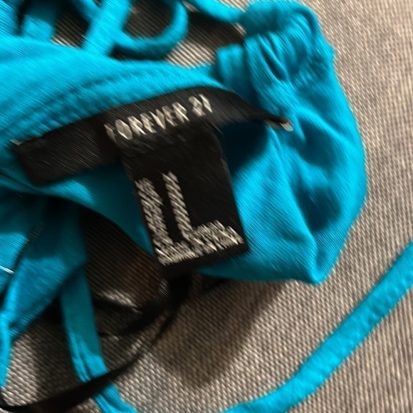 Forever 21 maxi sleeveless dress with slit in front.  Color is turquoise. - Picture 4 of 5